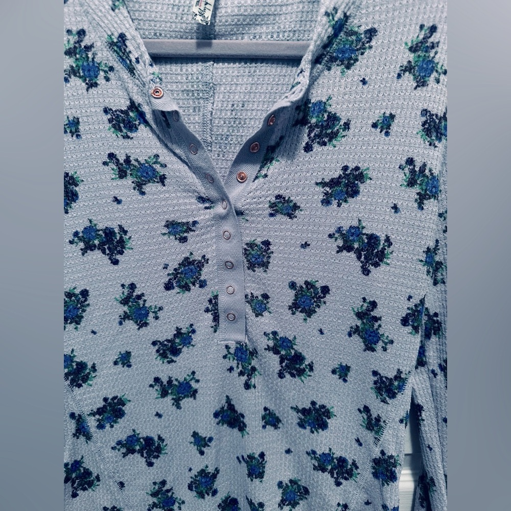 Free People Hanley long sleeve thermal top. Size XL. Worn once.